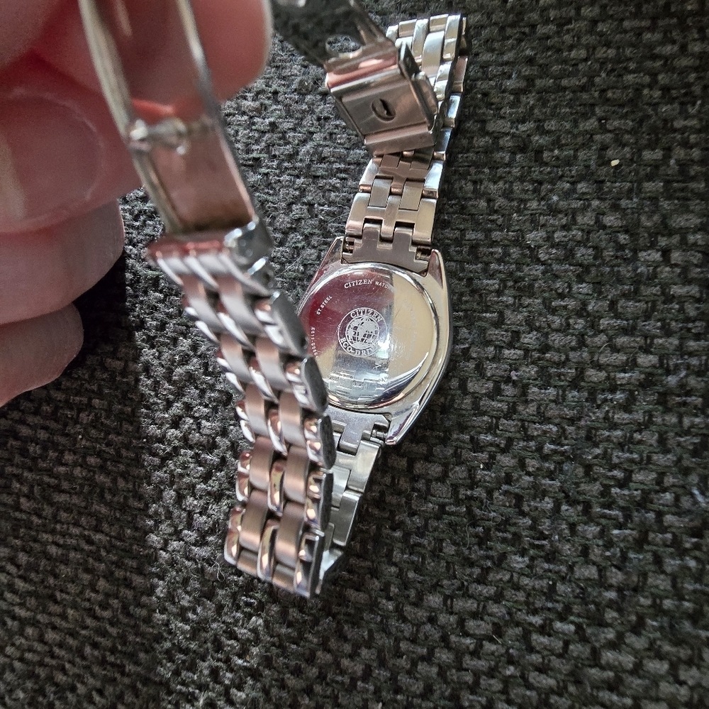 Women's Citizen eco drive watch - Picture 9 of 16